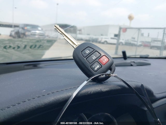 Toyota COROLLA LE 2016 5YFBURHEXGP492621 Image 11