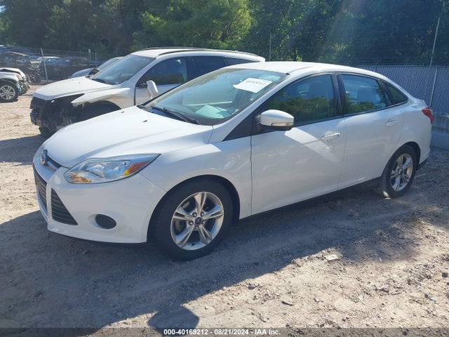 Ford FOCUS SE 2014 1FADP3F22EL334758 Image 2