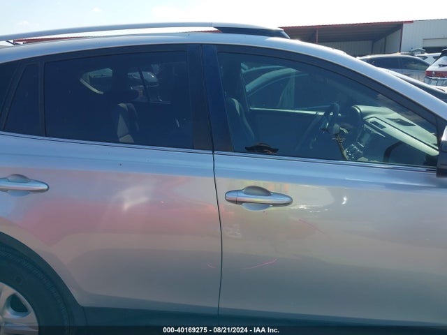 Toyota RAV4 LE 2015 JTMZFREVXFJ047019 Image 13