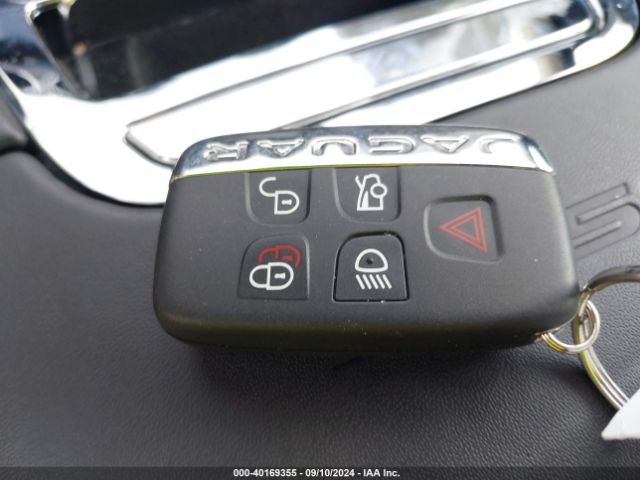 SAJWJ2GD2K8W20186 Jaguar Xj Xj50 V6/xjl Portfolio