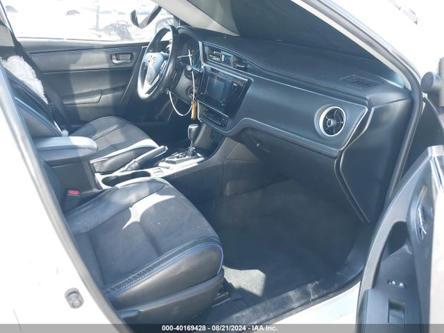 Toyota COROLLA SE 2017 5YFBURHEXHP692173 Image 5
