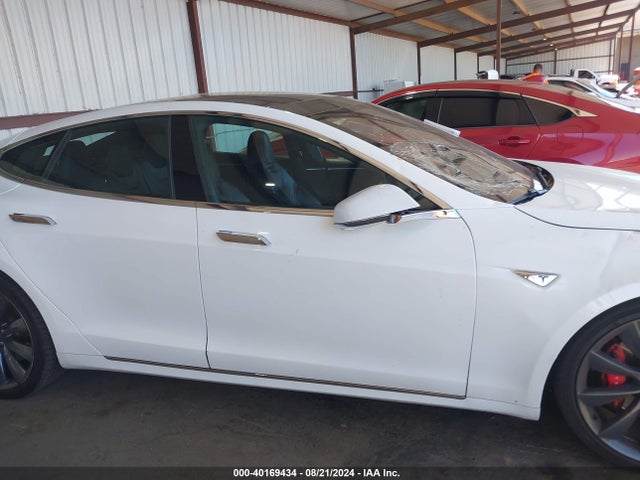 Tesla Model S 90d/p100d/p85d/p90d 2016 5YJSA1E44GF142564 Image 12