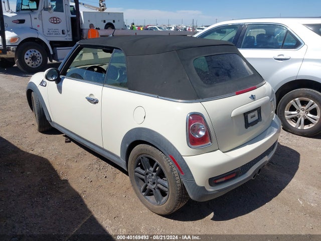 2012 MINI COOPER S WMWZP3C51CT250892 Photo 2