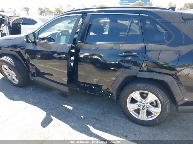 Toyota Rav4 Xle 2019 JTMW1RFV4KD036834 Image 14