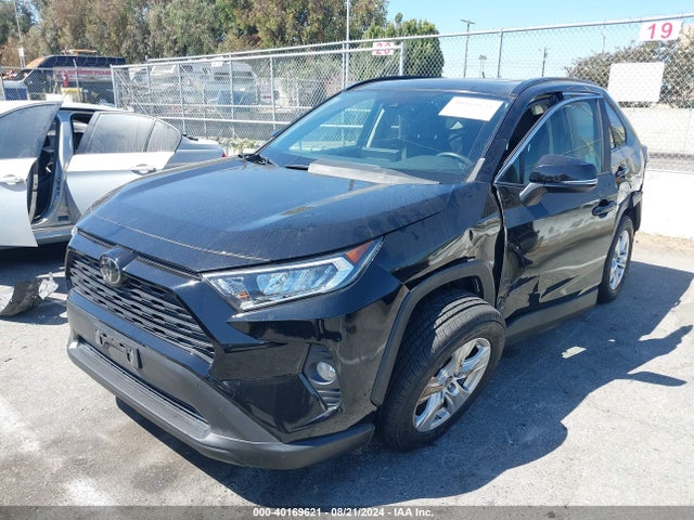 Toyota Rav4 Xle 2019 JTMW1RFV4KD036834 Image 2