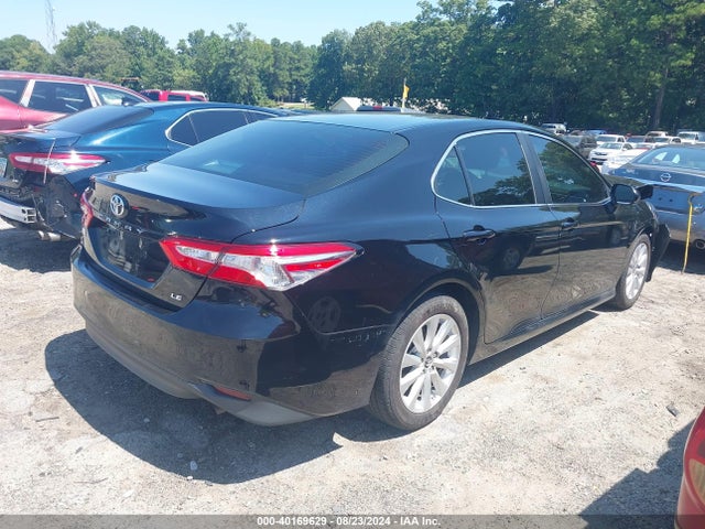 Toyota CAMRY LE 2018 4T1B11HK4JU588704 Image 4
