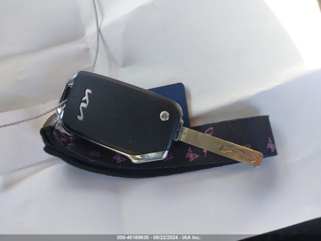 KNDJ23AU9P7198807 KIA SOUL LX