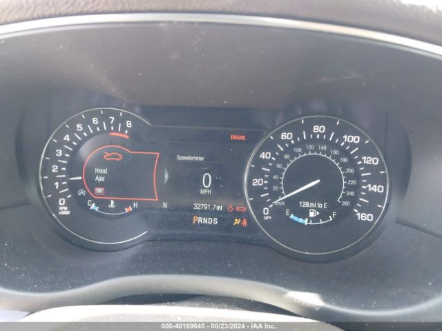 5LMCJ3D97KUL51643 Lincoln Mkc Reserve