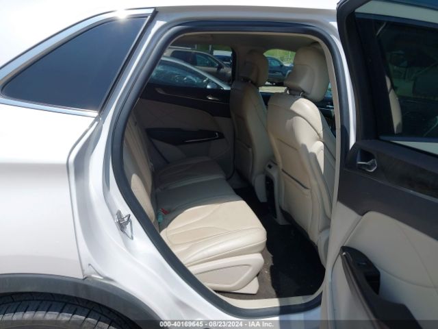 5LMCJ3D97KUL51643 Lincoln Mkc Reserve