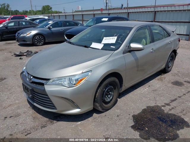 Toyota CAMRY LE 2015 4T4BF1FK7FR509981 Image 2