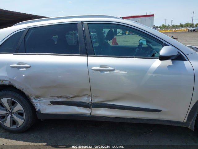KIA NIRO LX 2020 KNDCB3LCXL5426624 Image 13