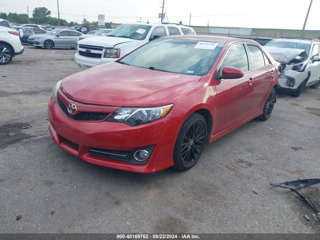 Toyota CAMRY SE 2014 4T1BF1FKXEU731486 Image 2