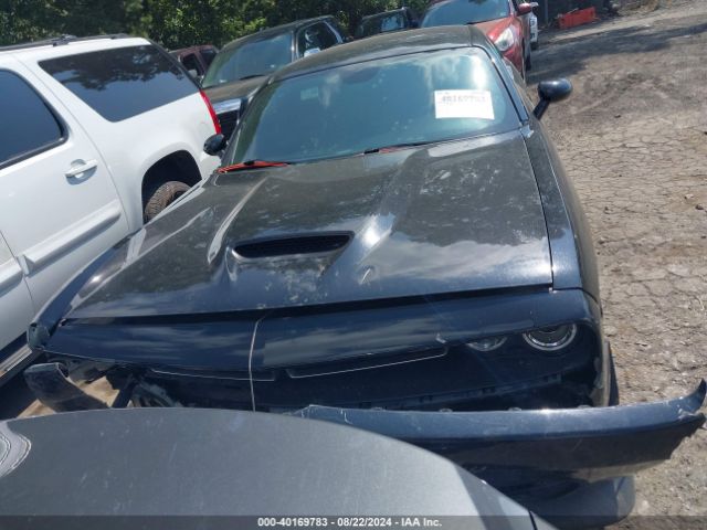 2C3CDZBT8KH616240 Dodge Challenger R/t