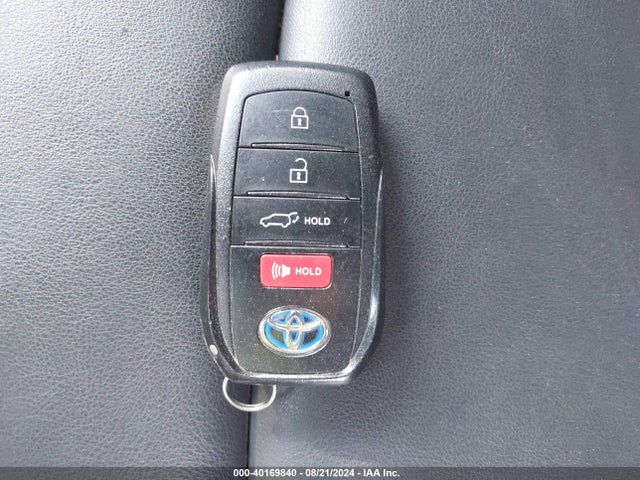 Toyota Venza Xle 2022 JTEAAAAH3NJ111151 Image 11