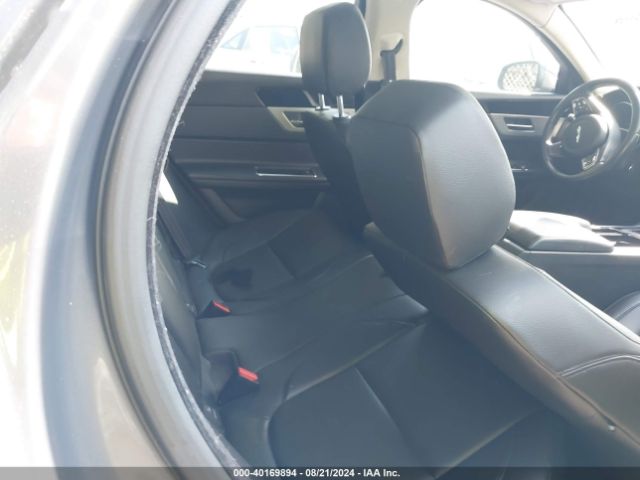SAJBD4BV6GCY20607 Jaguar Xf 35t Premium