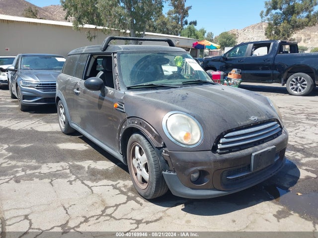 2011 MINI COOPER CLUBMAN WMWZF3C54BT187644 Photo 0