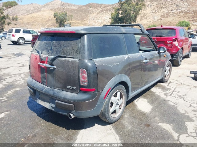 2011 MINI COOPER CLUBMAN WMWZF3C54BT187644 Photo 3