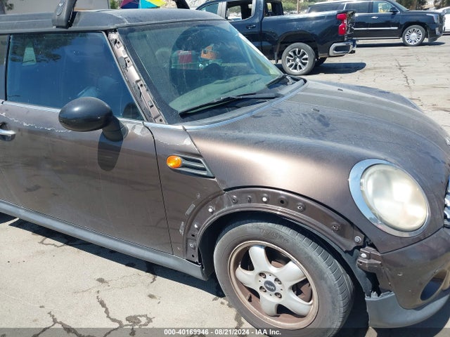 2011 MINI COOPER CLUBMAN WMWZF3C54BT187644 Photo 5