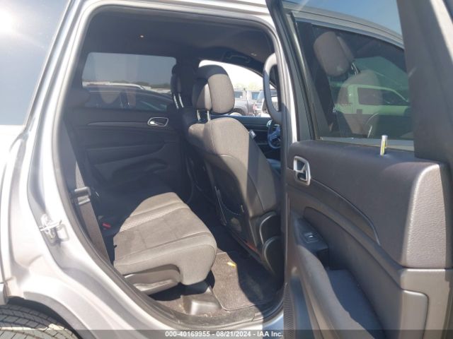 1C4RJEAG8JC182205 Jeep Grand Cherokee Laredo 4x2
