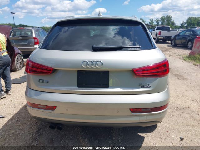 WA1JCCFS9HR011103 Audi Q3 2.0t Premium