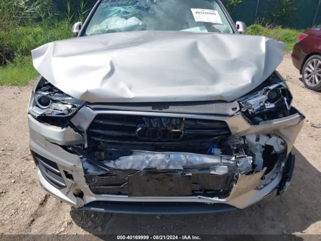 WA1JCCFS9HR011103 Audi Q3 2.0t Premium