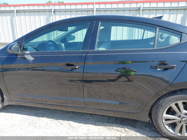 Hyundai Elantra Value Edition 2018 5NPD84LF9JH229279 Image 13