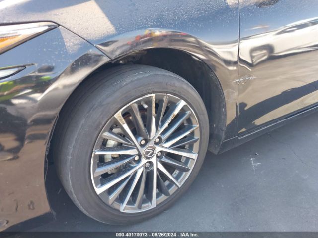 58ADA1C12RU040034 Lexus ES 300H