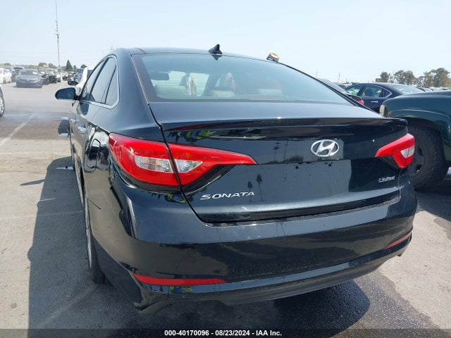 Hyundai Sonata Limited 2015 5NPE34AF9FH218408 Image 16