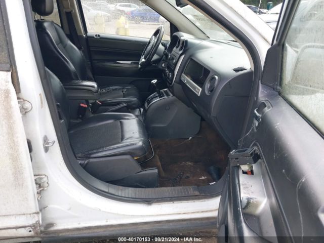 1C4NJCEA9GD619768 Jeep Compass Latitude