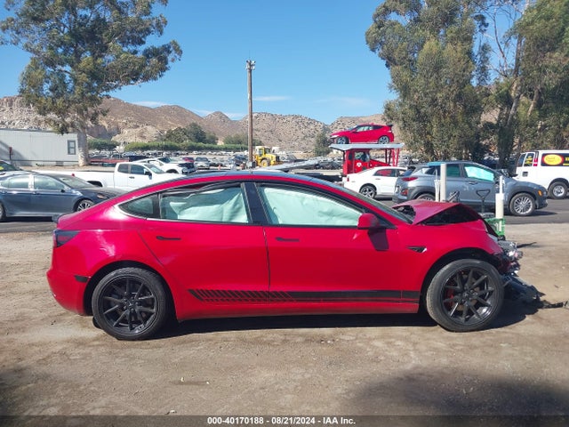 Tesla Model 3 Long Range Dual Motor All-wheel Drive 2022 5YJ3E1EB7NF126184 Image 12
