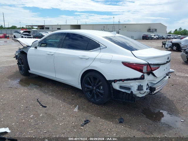 58AJZ1B13RU160888 Lexus Es 350 F Sport Handling