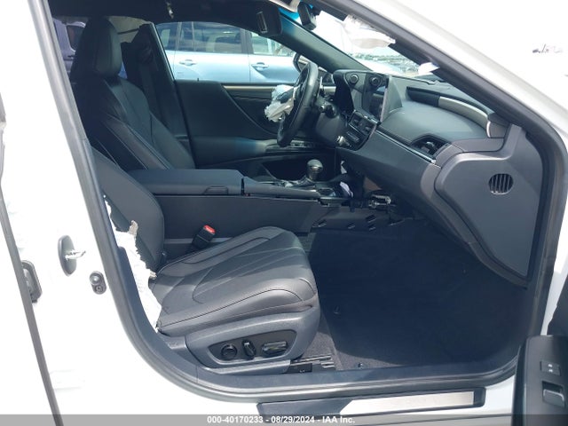 58AJZ1B13RU160888 Lexus Es 350 F Sport Handling