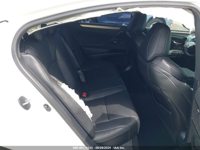 58AJZ1B13RU160888 Lexus Es 350 F Sport Handling