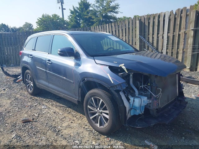 Toyota Highlander Xle 2018 5TDJZRFH4JS876029 головне зображення