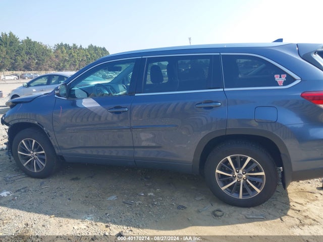 Toyota Highlander Xle 2018 5TDJZRFH4JS876029 Image 15