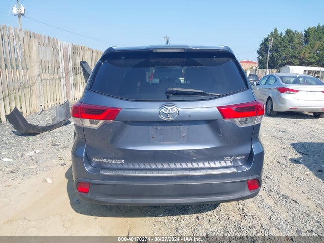 Toyota Highlander Xle 2018 5TDJZRFH4JS876029 Image 17