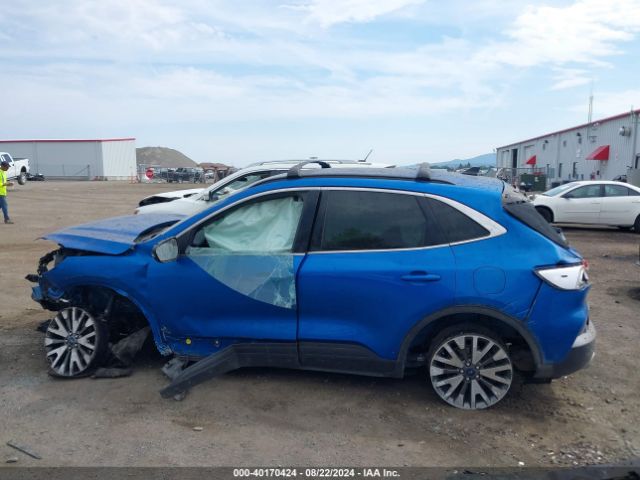 1FMCU9J93LUB16207 Ford Escape Titanium
