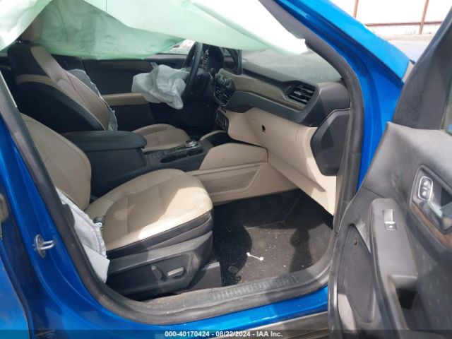 1FMCU9J93LUB16207 Ford Escape Titanium