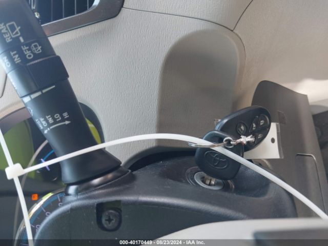 5TDYK3DC7ES411273 Toyota Sienna Xle V6 8 Passenger