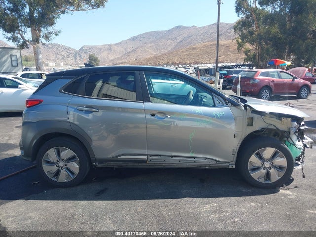 KM8K23AG1LU071863 Hyundai Kona Electric Sel