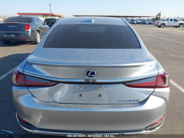 58ADA1C14NU025447 Lexus ES 300H