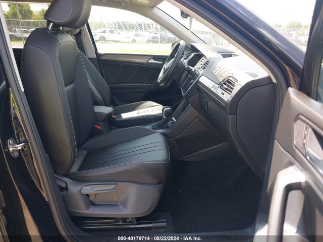 3VV3B7AX1NM034255 Volkswagen Tiguan 2.0t Se