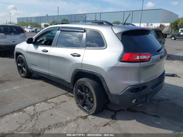 1C4PJLAB3HW619245 Jeep Cherokee Altitude Fwd