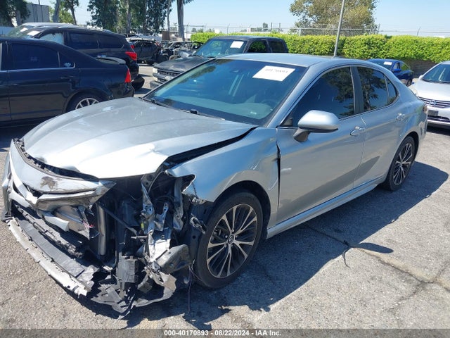 Toyota CAMRY SE 2018 4T1B11HK5JU066941 Image 2