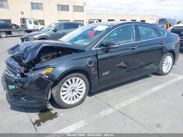 Ford Fusion Energi Titanium 2014 3FA6P0SU7ER235031 Image 2
