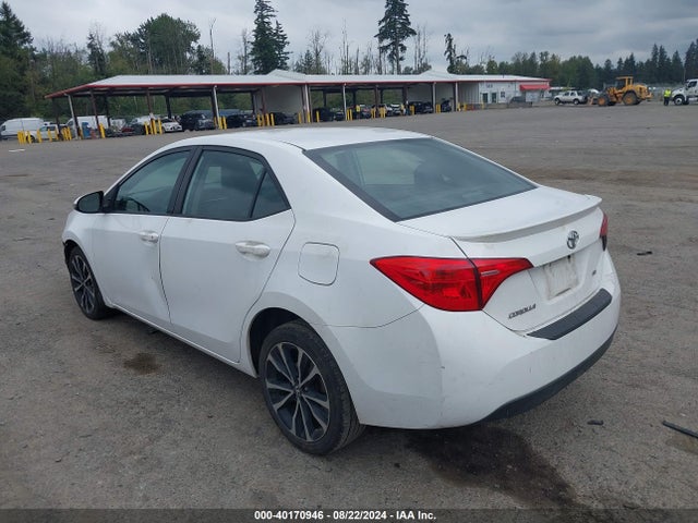 Toyota COROLLA SE 2017 5YFBURHE2HP674184 Image 3