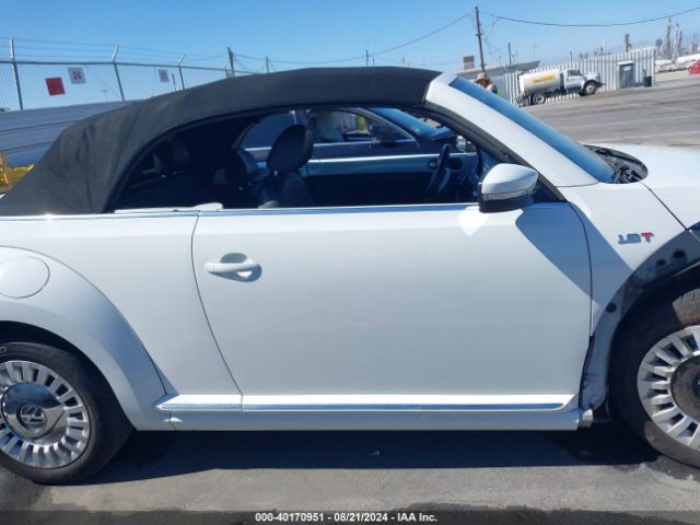 3VW517ATXFM812932 Volkswagen Beetle 1.8t
