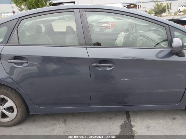 Toyota Prius Two 2014 JTDKN3DU9E0358858 Image 12