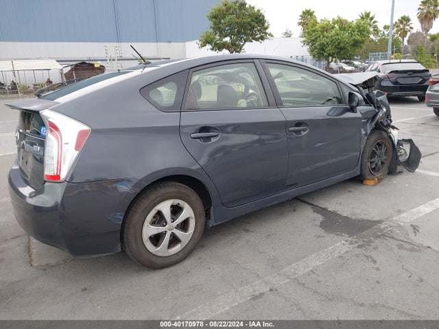 Toyota Prius Two 2014 JTDKN3DU9E0358858 Image 4