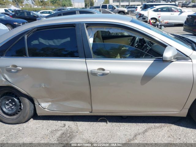4T1BD1FK5FU165566 Toyota Camry Hybrid Le